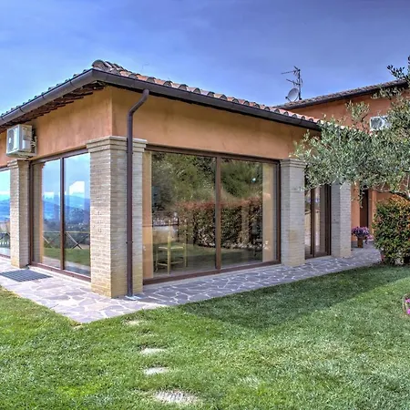 ヴィラ San Lorenzo - Hilltop With Private Pool, Jacuzzi & Airco モントーネ