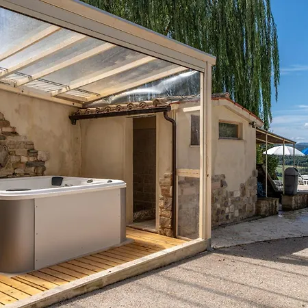 San Lorenzo - Hilltop With Private Pool, Jacuzzi&airco *