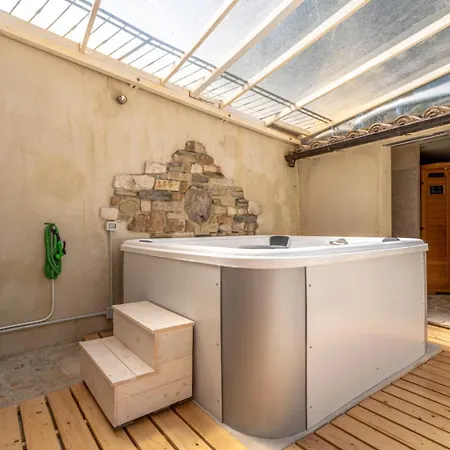 San Lorenzo - Hilltop With Private Pool, Jacuzzi & Airco וילה *