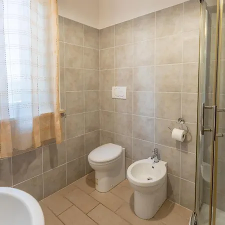 San Lorenzo - Hilltop With Private Pool, Jacuzzi & Airco Villa