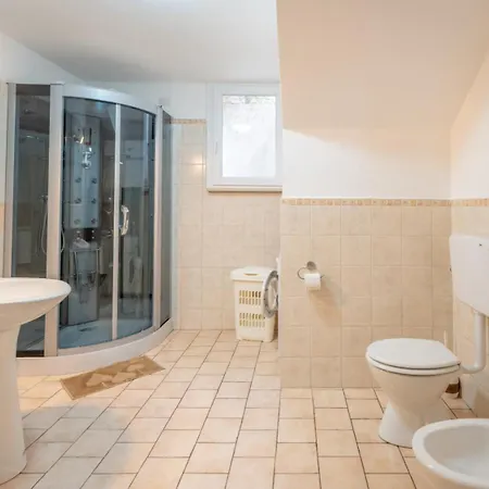 וילה San Lorenzo - Hilltop With Private Pool, Jacuzzi & Airco *
