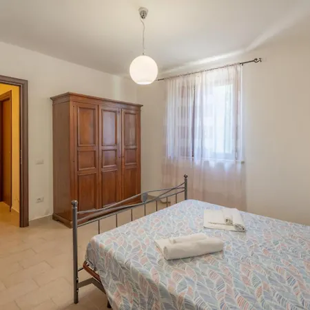 וילה San Lorenzo - Hilltop With Private Pool, Jacuzzi & Airco *