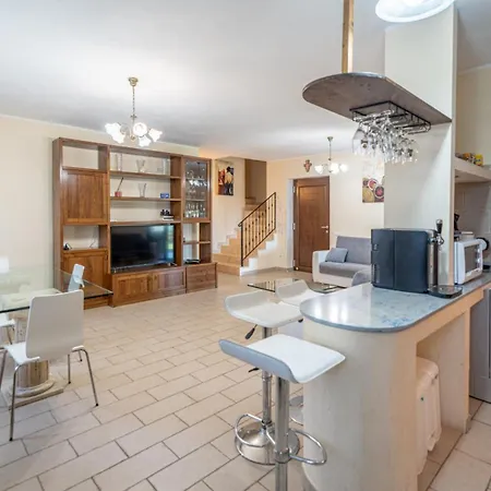 San Lorenzo - Hilltop With Private Pool, Jacuzzi & Airco * מונטונה