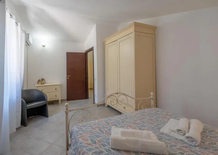 Villa San Lorenzo - Hilltop With Private Pool, Jacuzzi & Airco Montone (Umbria)